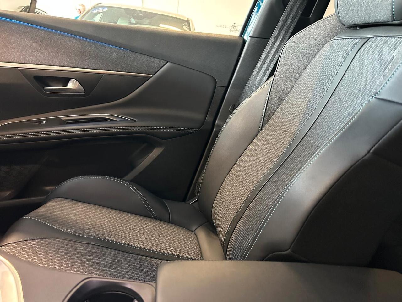 Peugeot 3008 ALLURE PACK BlueHDi 130 EAT8 SPOTICAR