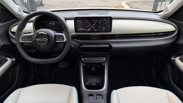FIAT 600 HYBRID1.2 110CV DCT MHEV LA PRIMA*24M.G*CAM.360°**