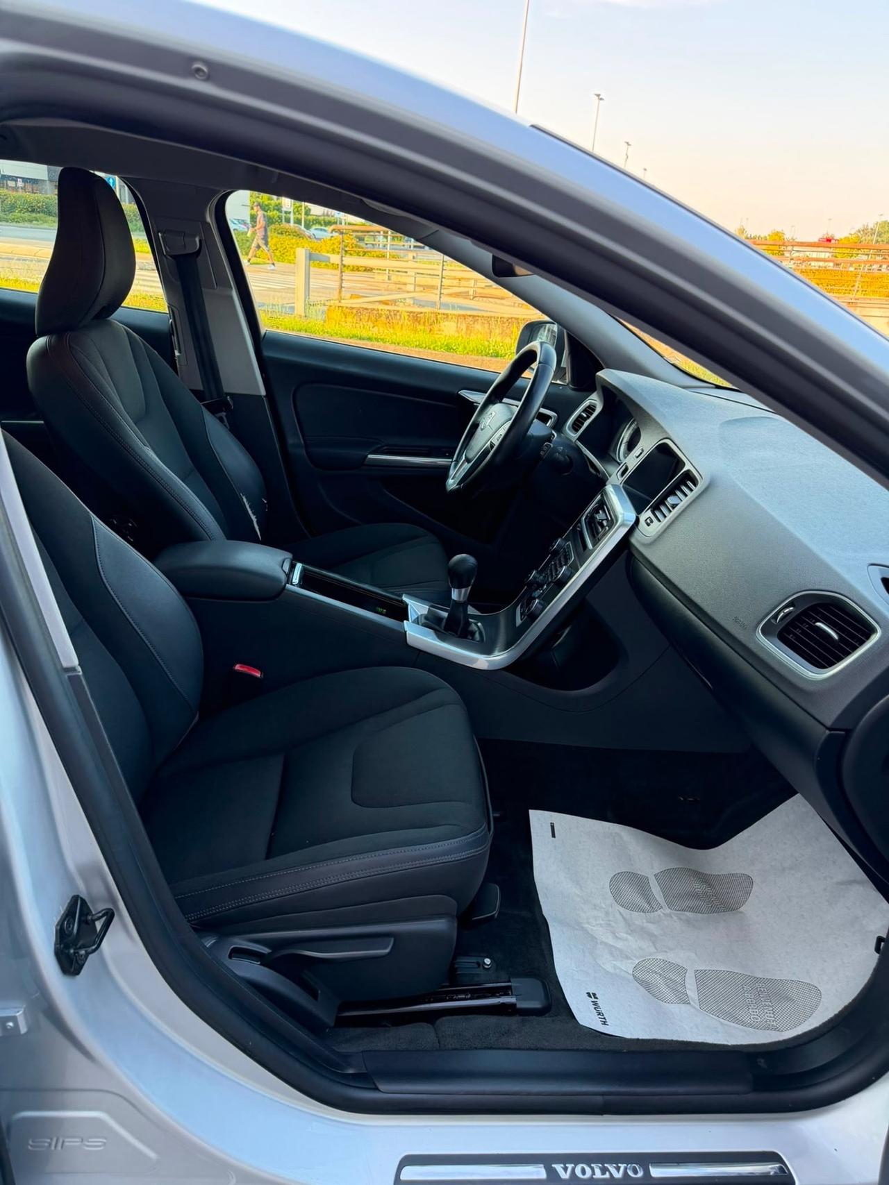 Volvo V60 DRIVe Summum