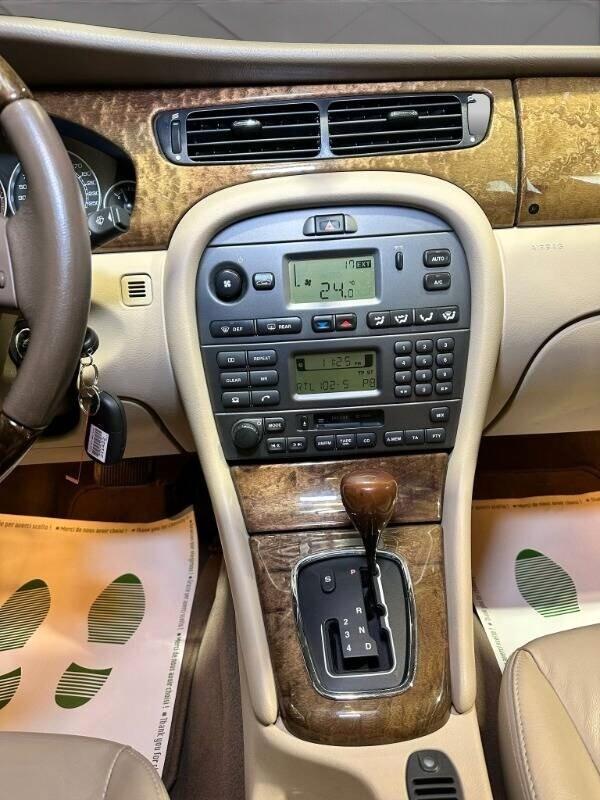Jaguar X-Type 2.5 V6 24V cat Executive