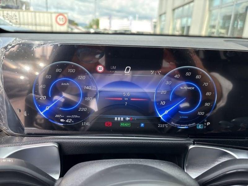 Mercedes-Benz EQB 250+ AMG Line Advanced