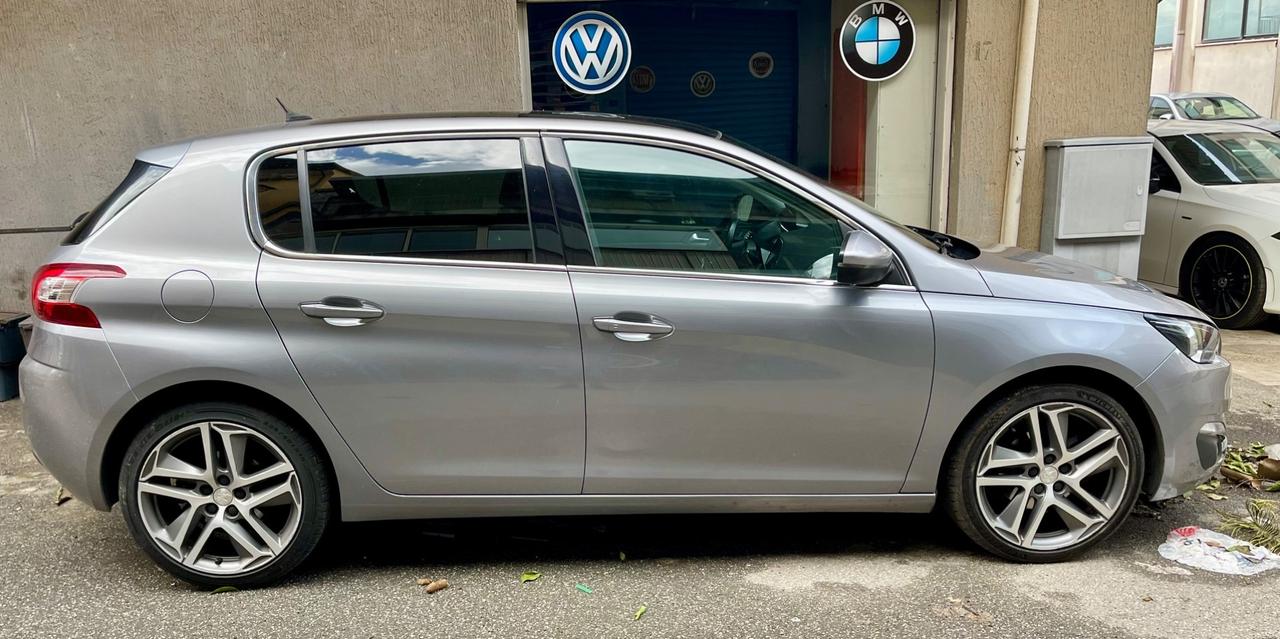 Peugeot 308 1.6 e-HDi 115 CV Allure