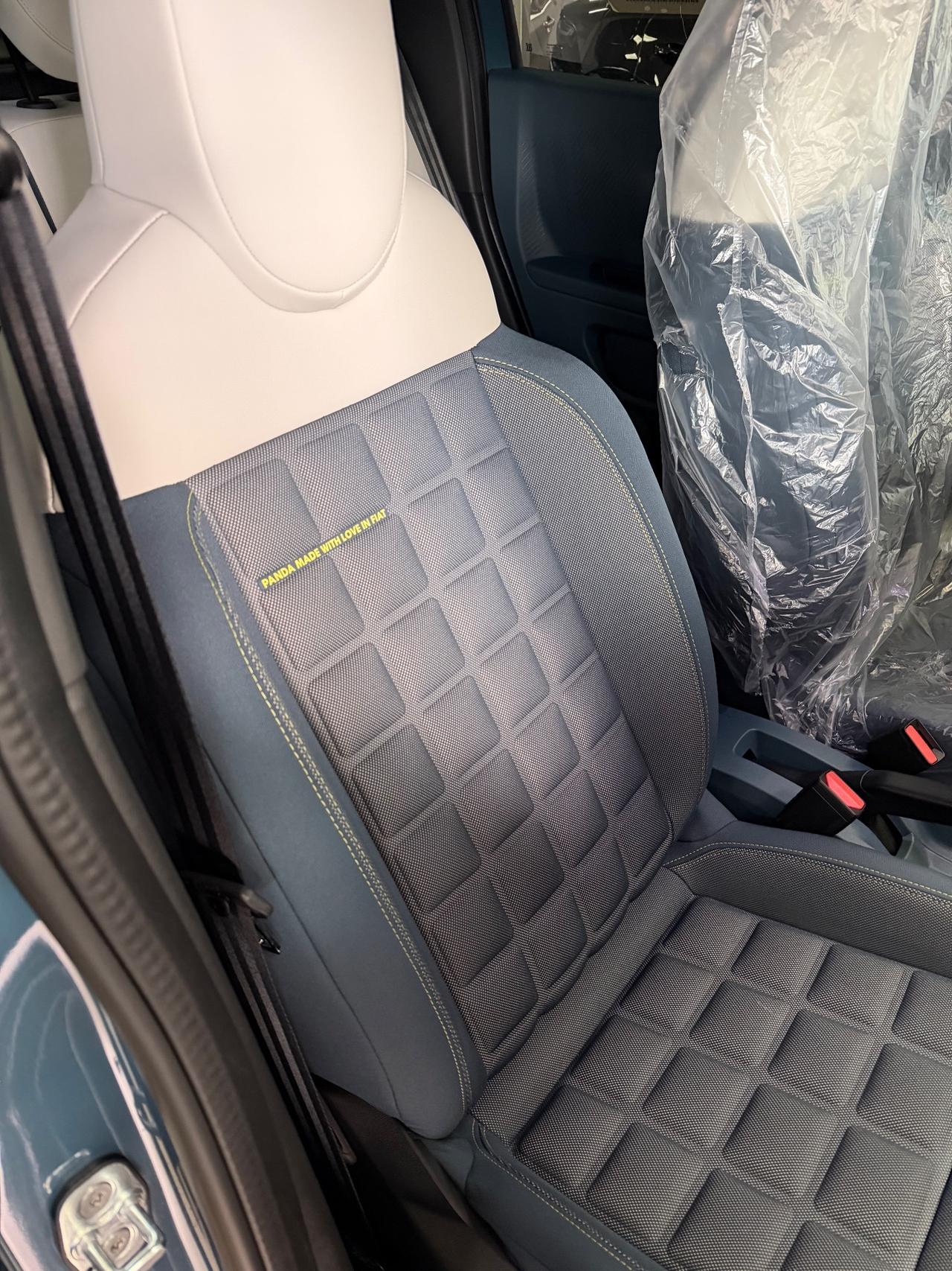 Fiat Grande Panda 1.2 Hybrid 110 CV S&S La Prima
