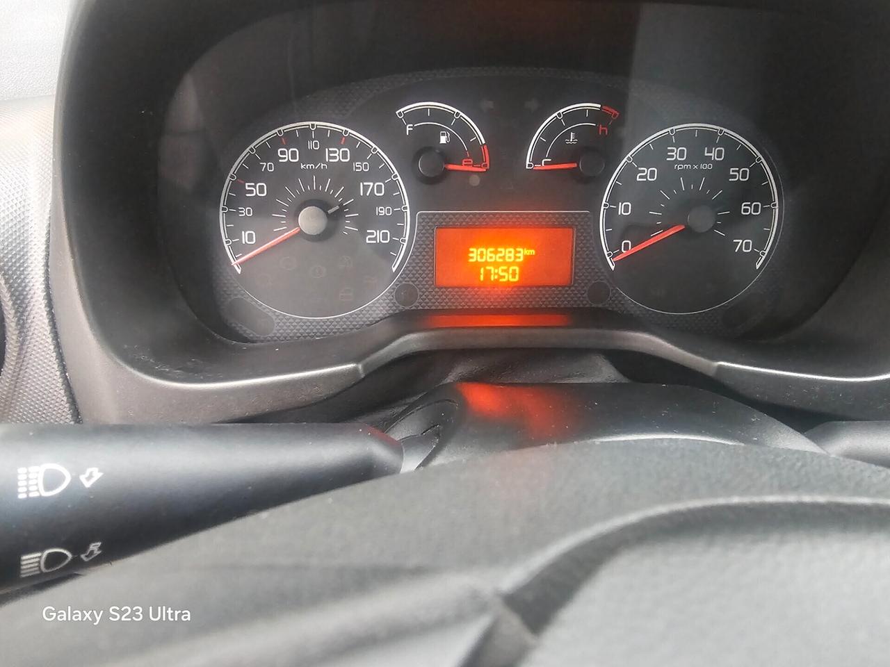 Fiat Qubo 1.4 BENZ/METANO UNICO PROP ANNO 2012