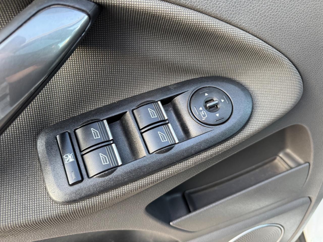 Ford Kuga 2.0 TDCi 136 CV 4WD Titanium TETTO PELLE
