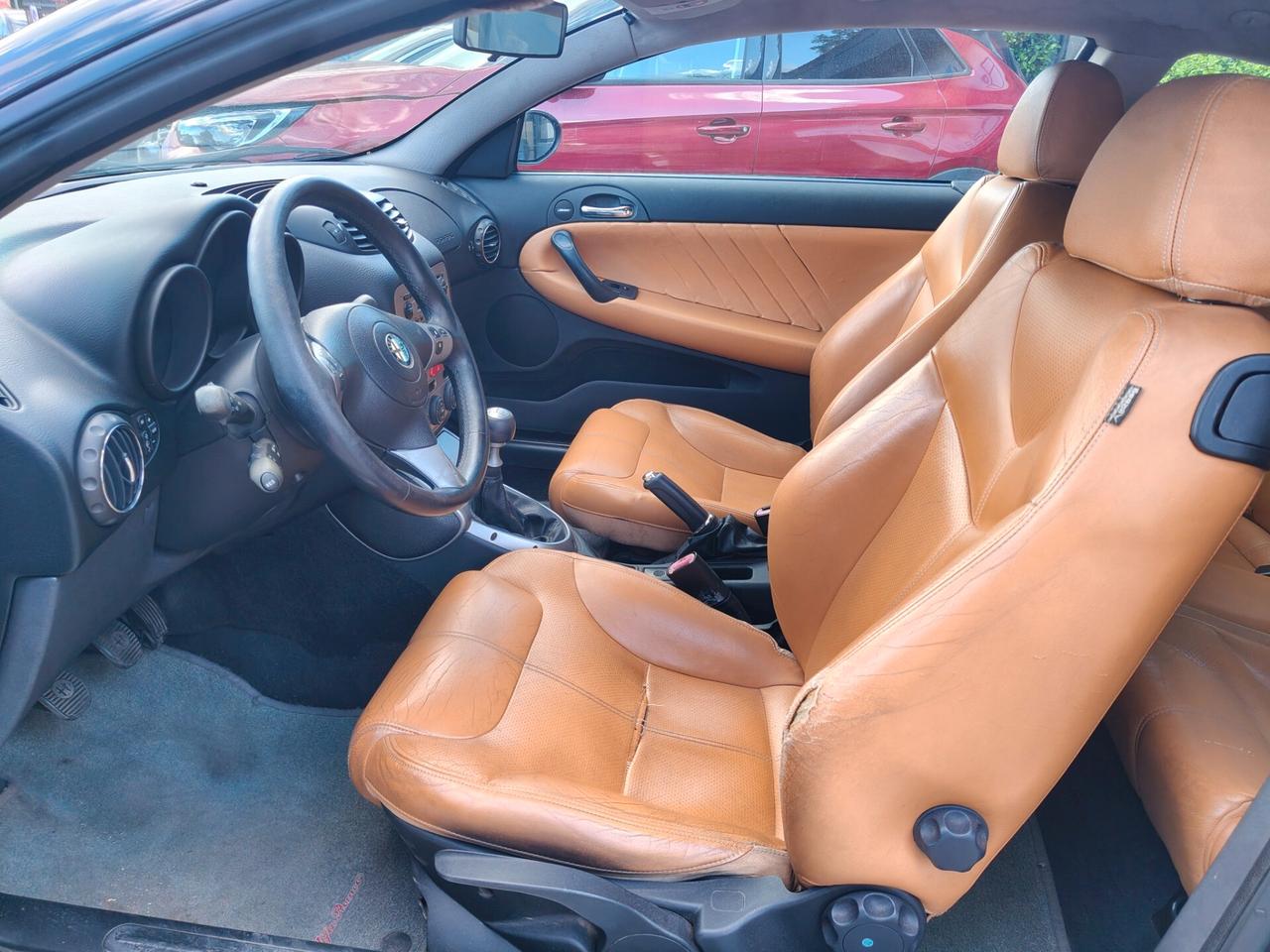 Alfa Romeo GT 1.9 MJT 16V UNIPRO SOLO 138000KM