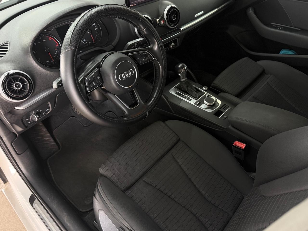 Audi A3 SPB 1.6 TDI 116 CV S tronic Sport