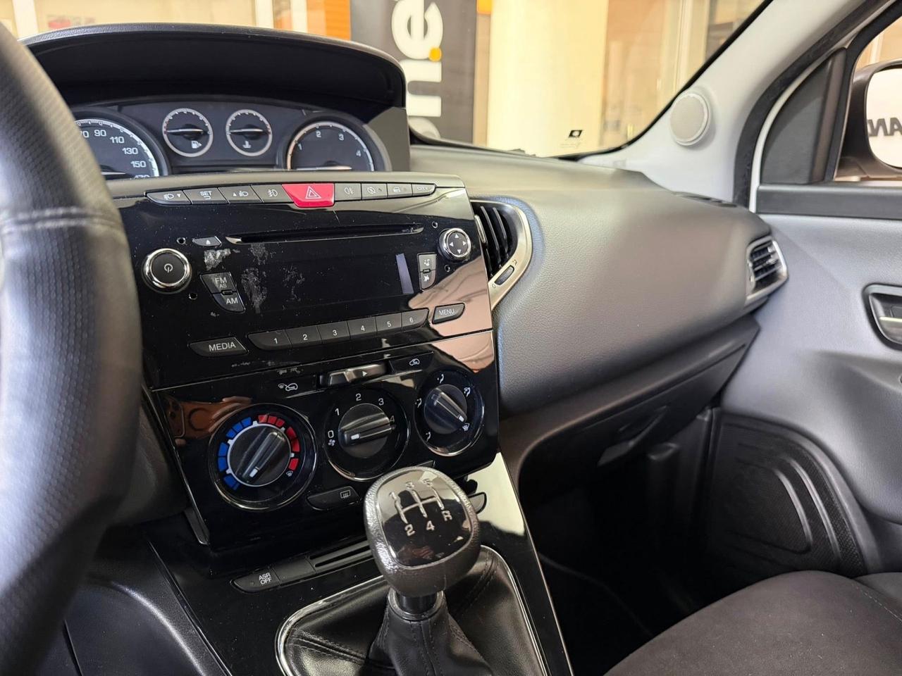 Lancia Ypsilon 1.3 MJT 16V 95 CV 5 porte S&S Gold