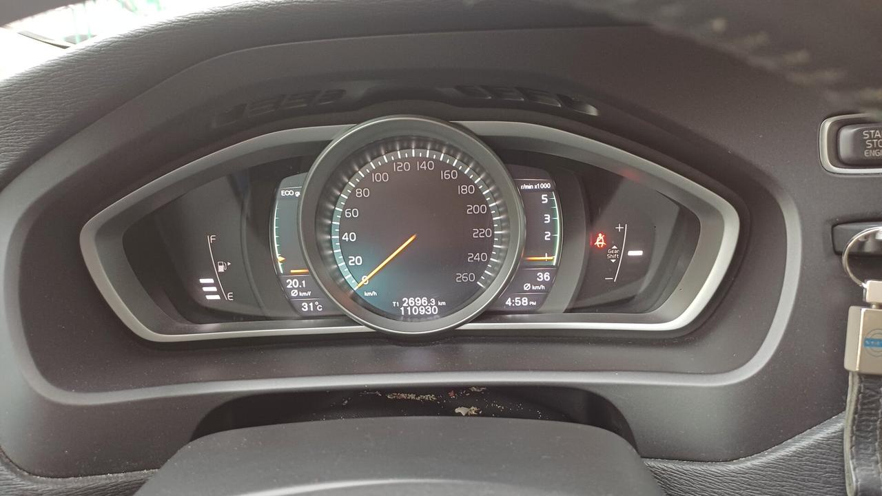 Volvo V40 D2 R-design Euro6 Ok Neopatentati
