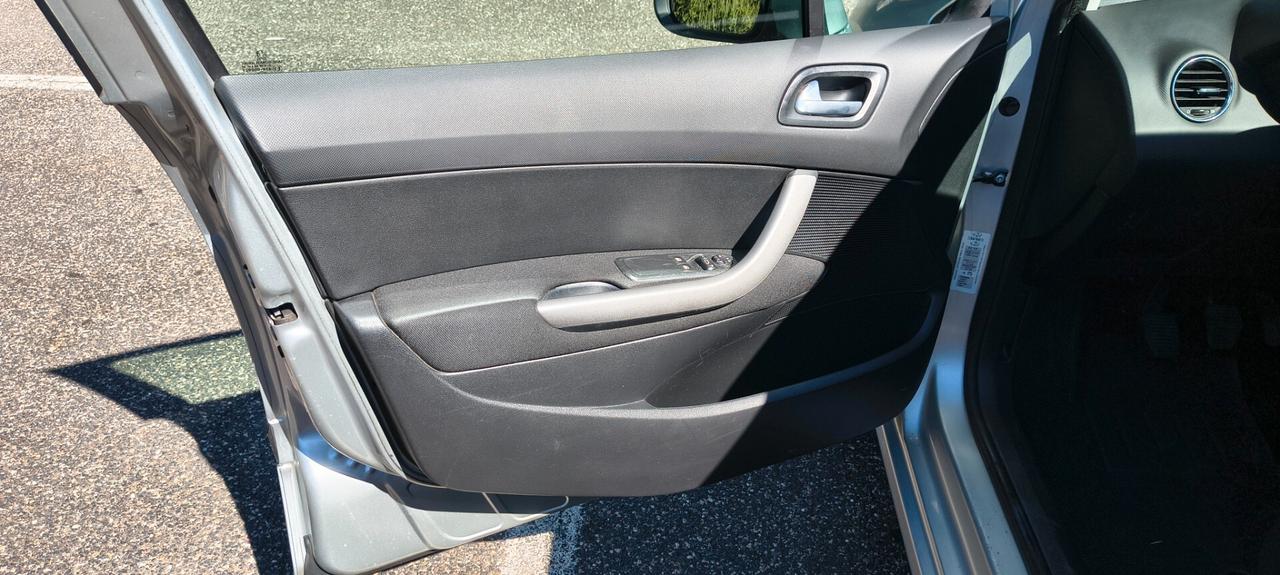 Peugeot 308 1.6 8V HDi 93CV SW Premium