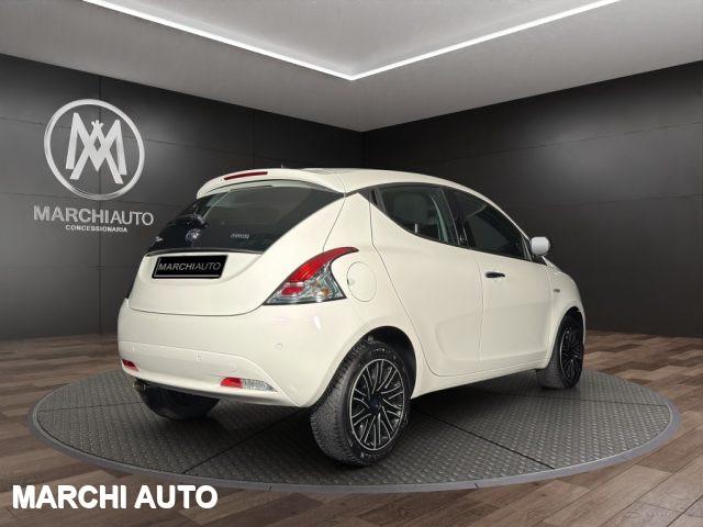 LANCIA Ypsilon 1.0 FireFly 5 porte S&S Hybrid Ecochic Gold