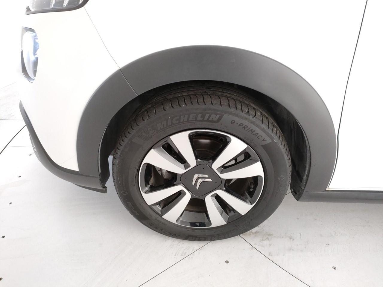 Citroen C3 1.2 puretech Shine s&s 83cv