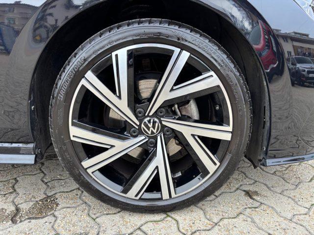 VOLKSWAGEN Golf 1.5 TSI 150CV ACT R-Line *Navi*Sensori
