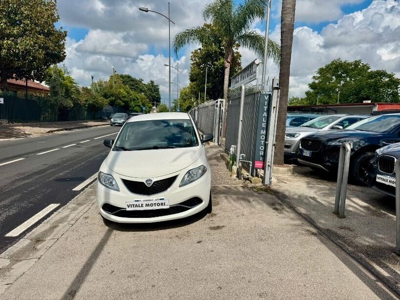 Lancia Ypsilon 1.2 69 CV GPL Ecochic Gold