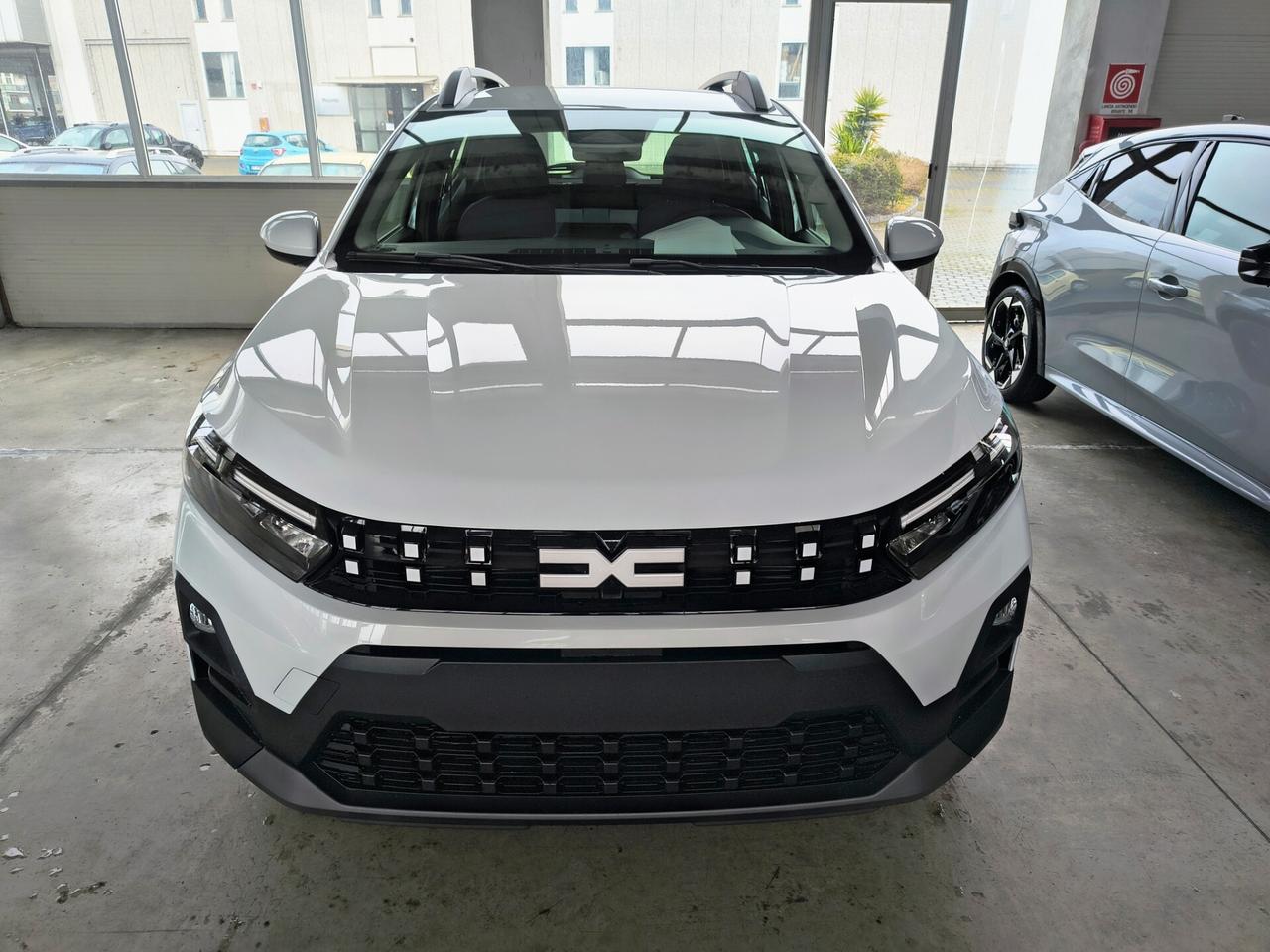 DACIA SANDERO STEPWAY DA IMMATRICOLARE 17200 EURO