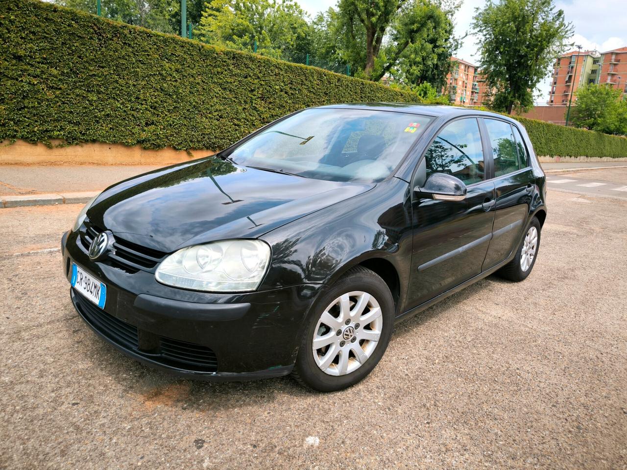 Volkswagen Golf 1.6 16V FSI 5p. Sportline