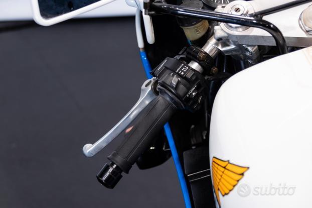 Honda vfr 750 r (rc30) ala oro - 1988