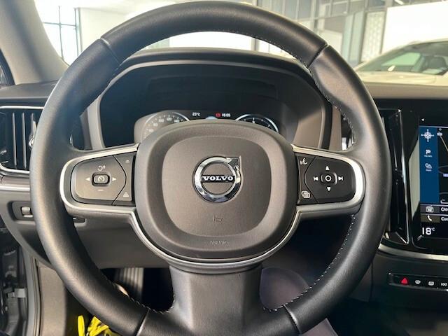 Volvo V60 B4 (d) Geartronic Momentum Business