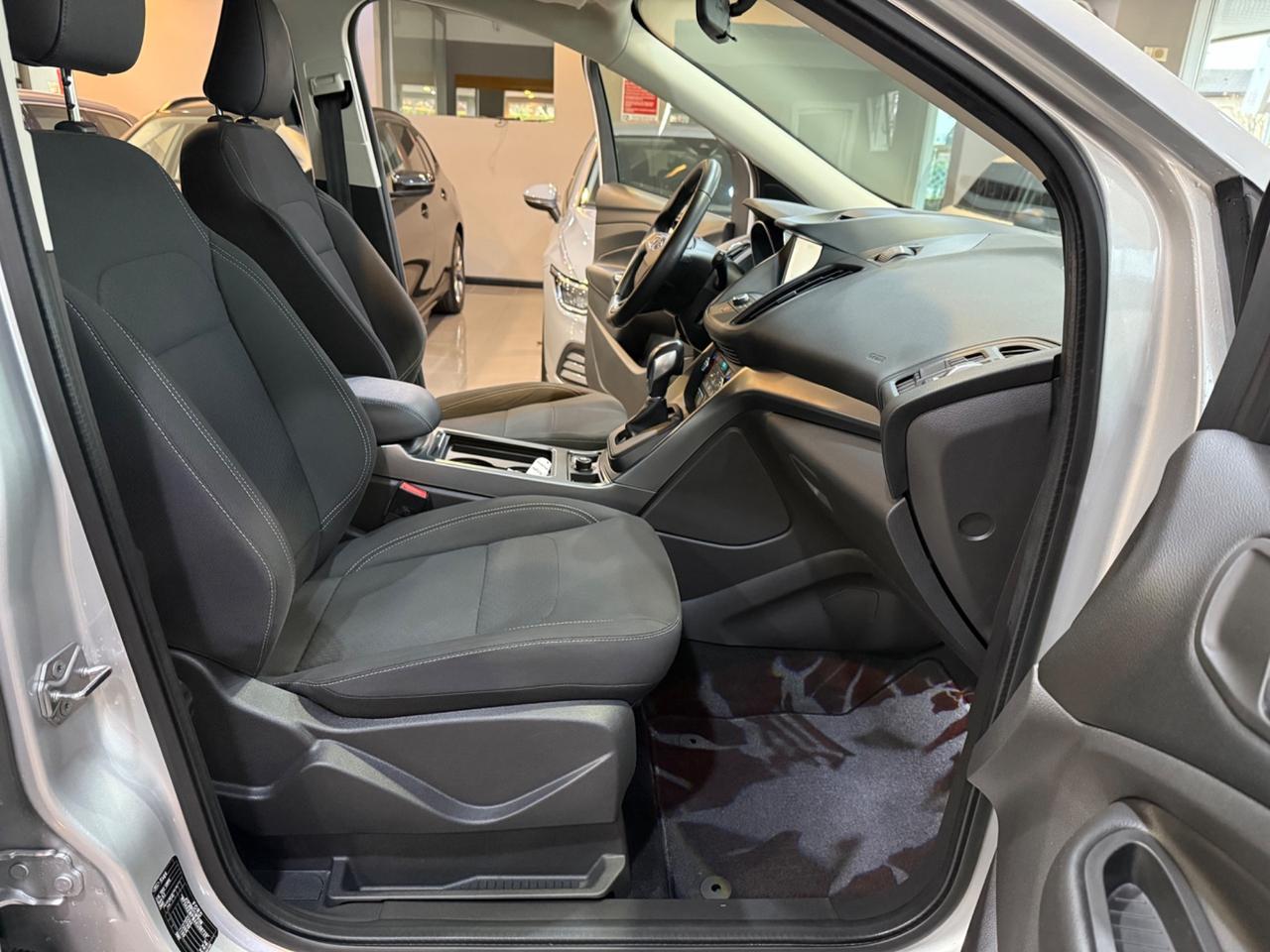 Ford Kuga 2.0 TDCI 120 CV S&S 2WD Business