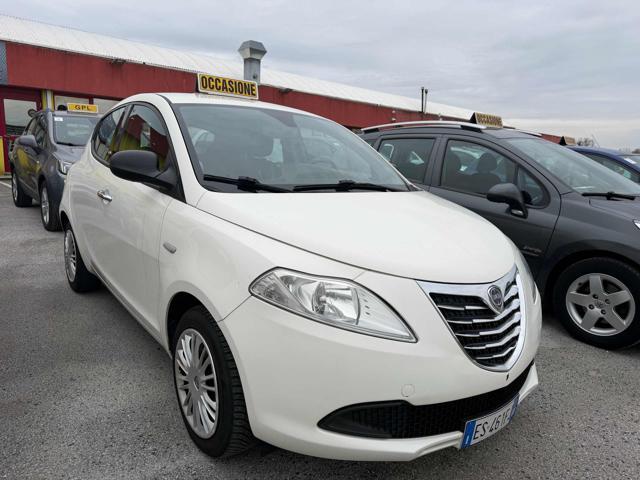 LANCIA Ypsilon 1.2 69 CV 5 porte Silver