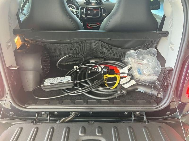 smart fortwo fortwo EQ British Green (22kW)