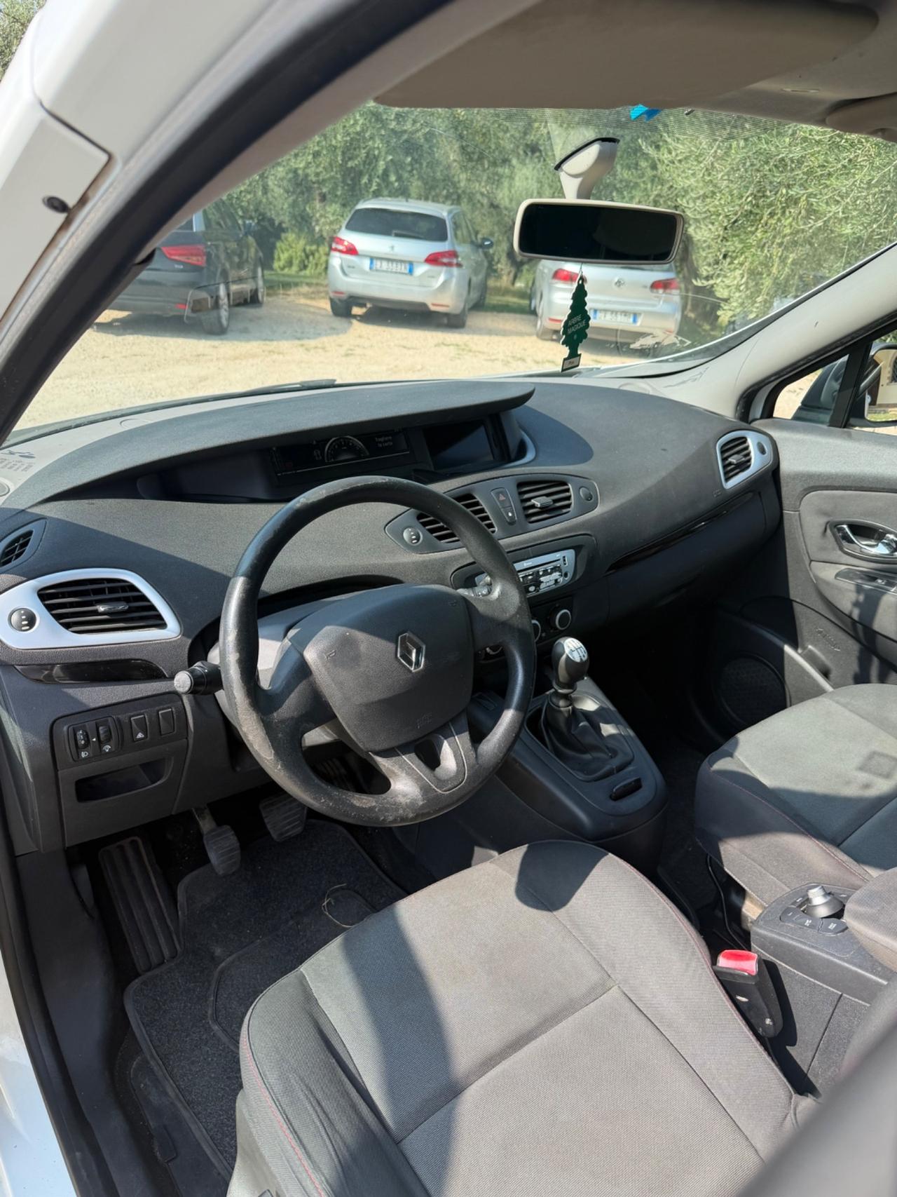 Renault Scenic Scénic XMod 1.5 dCi 110CV EDC Live