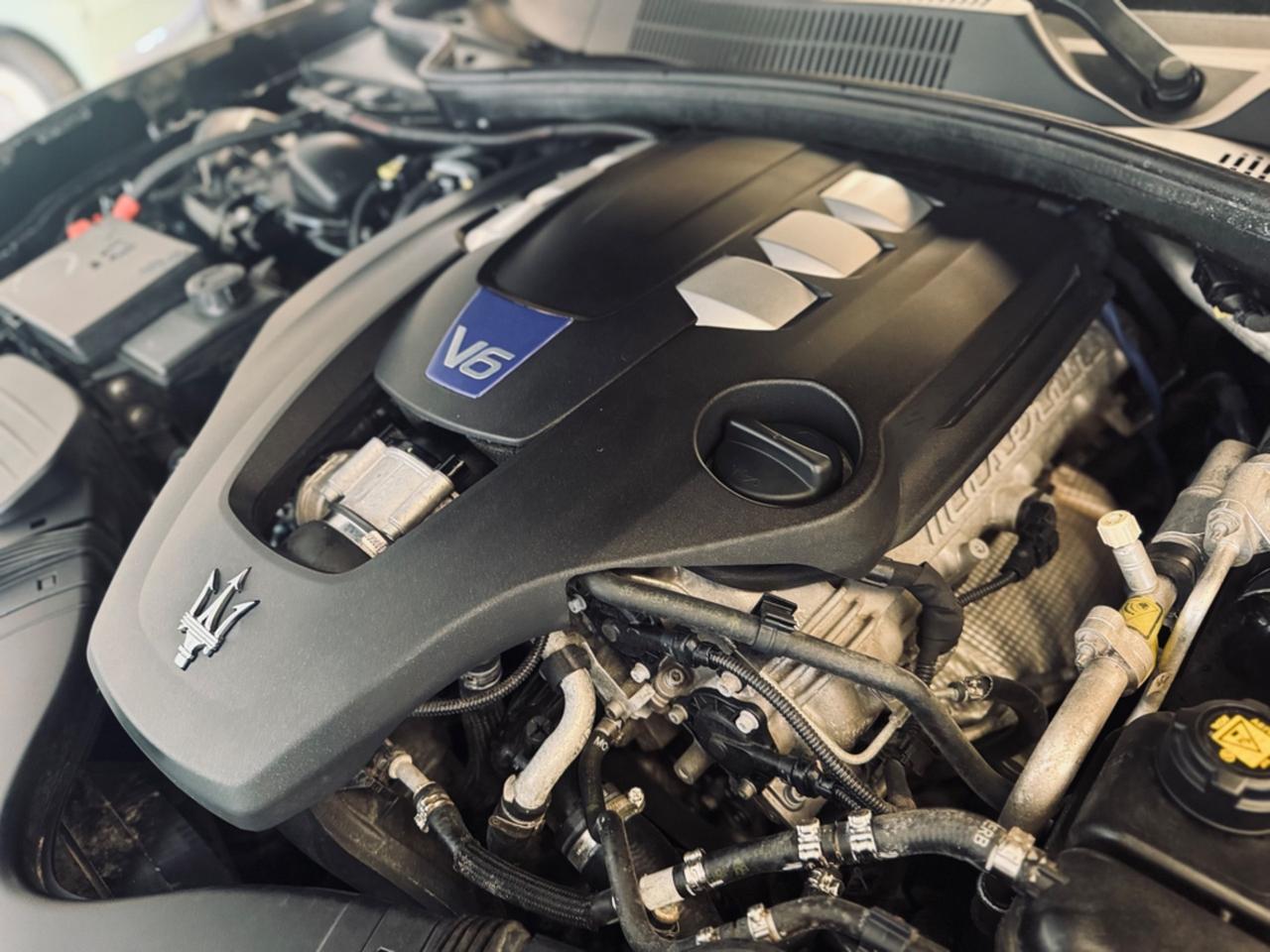 Maserati Ghibli V6 S Q4 TAGLIANDI FERRARI PARI AL NUOVO