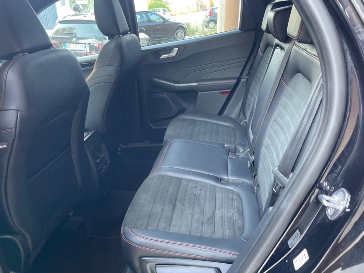 Ford Kuga 1.5 EcoBlue 120 CV aut. 2WD St-Line TETTO NAVY LED 20