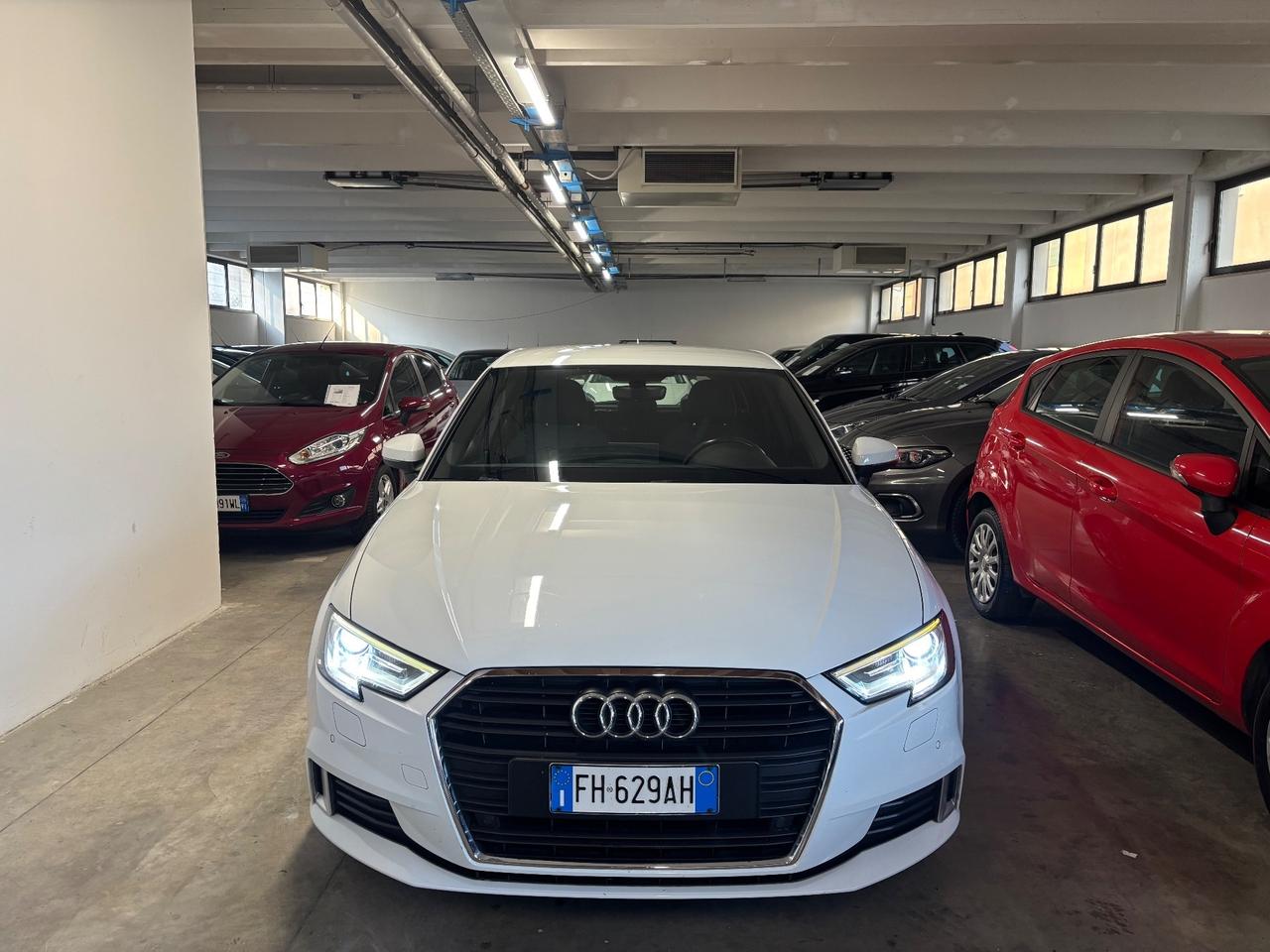 Audi A3 SPB 1.6 TDI | S-TRONIC Sport |