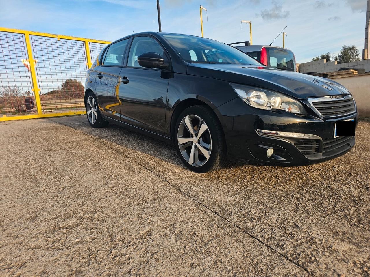 Peugeot 308 1.6 e-HDi 115 CV Stop&Start Allure