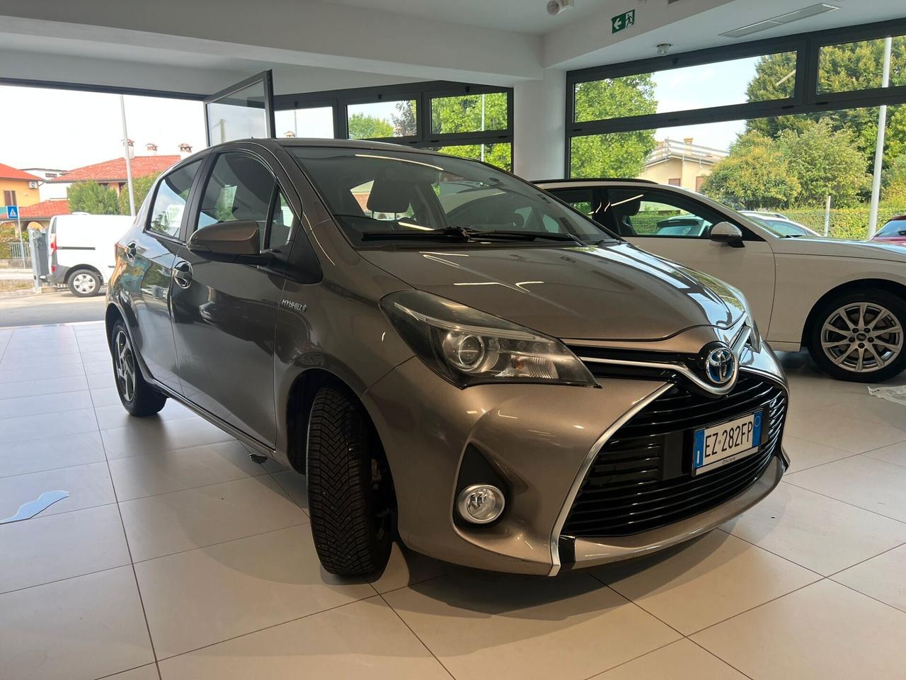 Toyota Yaris 1.5 Hybrid 5 porte Active