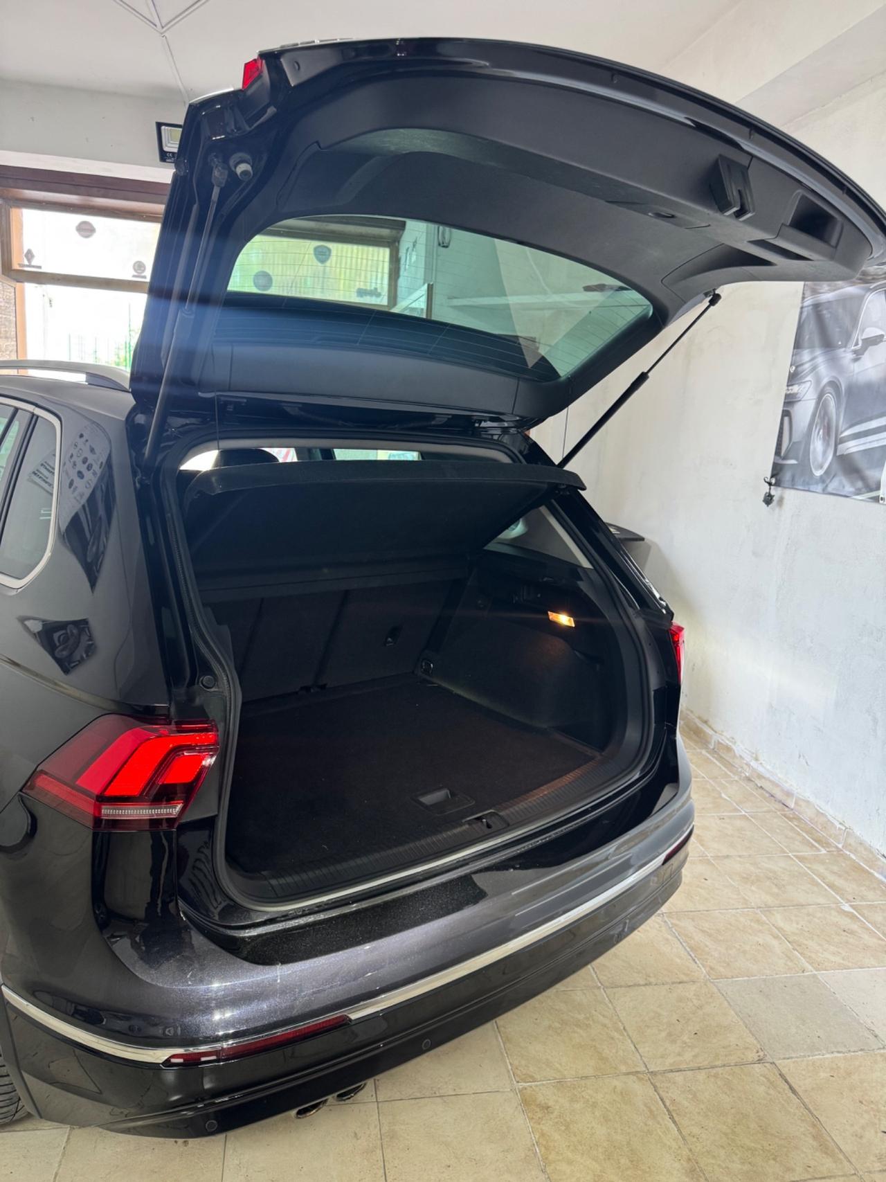 Volkswagen Tiguan 2.0 TDI DSG R line pelle uni pro