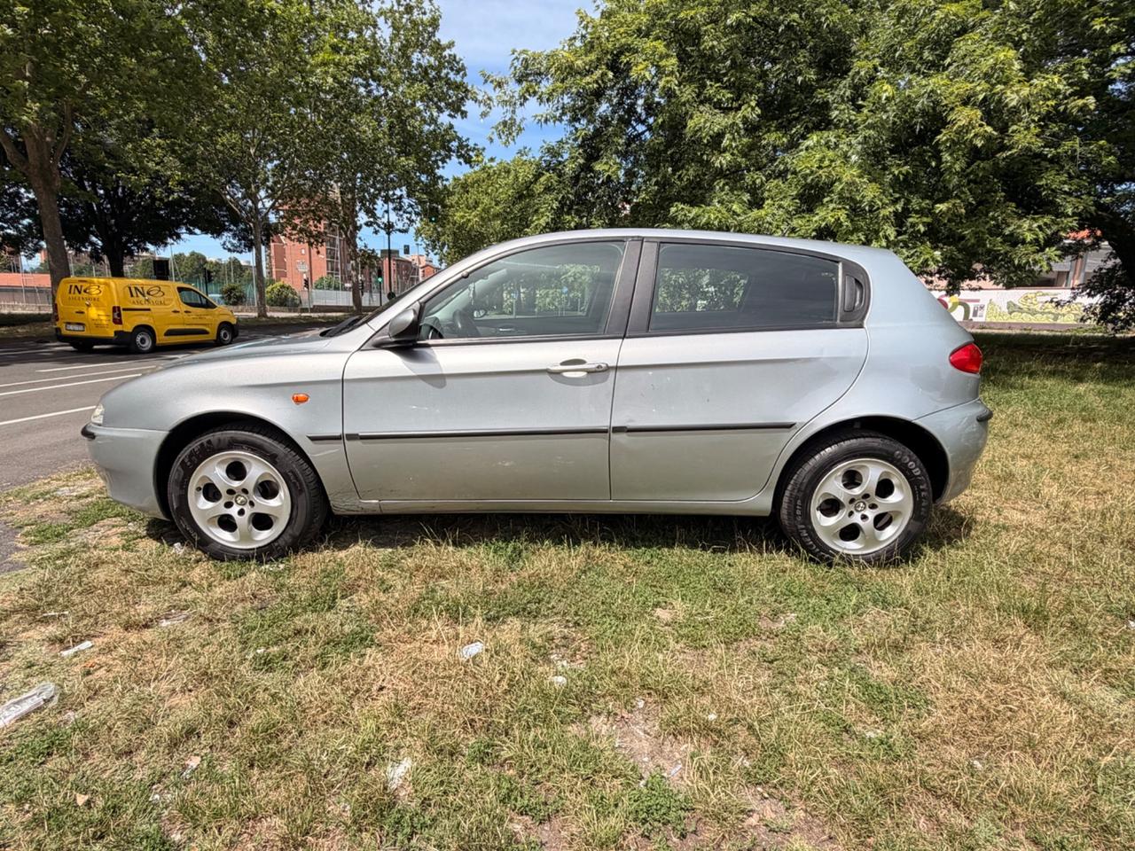 Alfa Romeo 147 1.6i T.S. (105 CV) cat 5p. Dist.