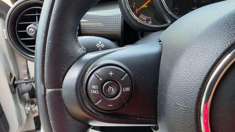 MINI Mini Cooper D LED NAVI HARMAN KARDON PDC