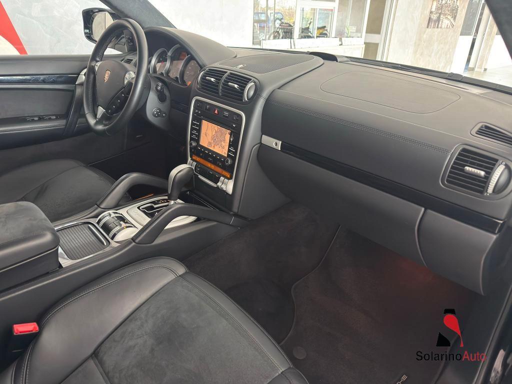 Porsche Cayenne 4.8 GTS