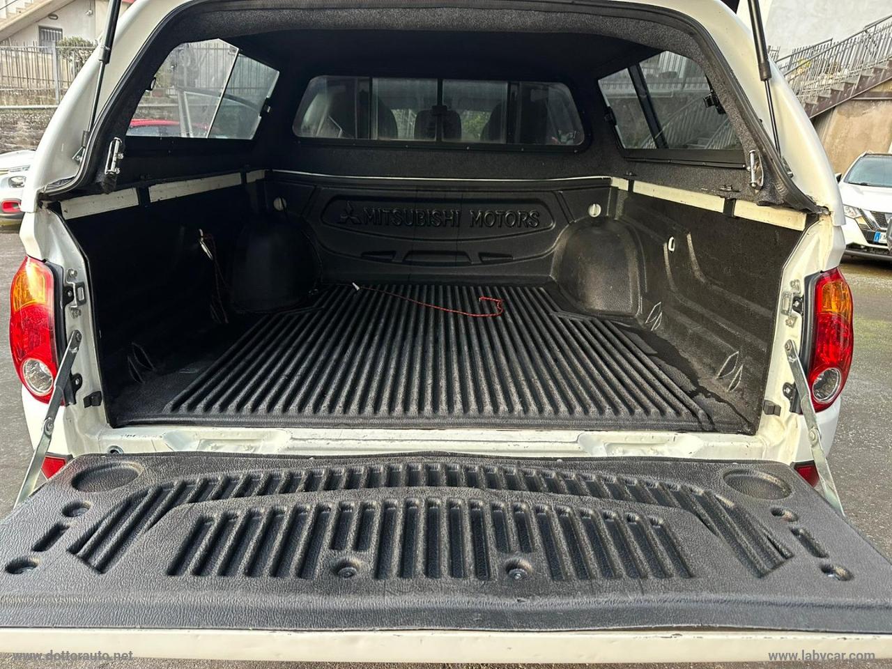 MITSUBISHI L200 2.5 DI-D/178CV DC Intense Plus