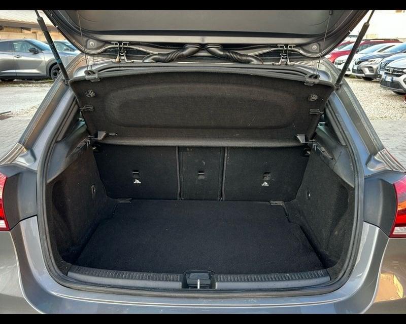 Mercedes-Benz Classe A A 180 d Sport