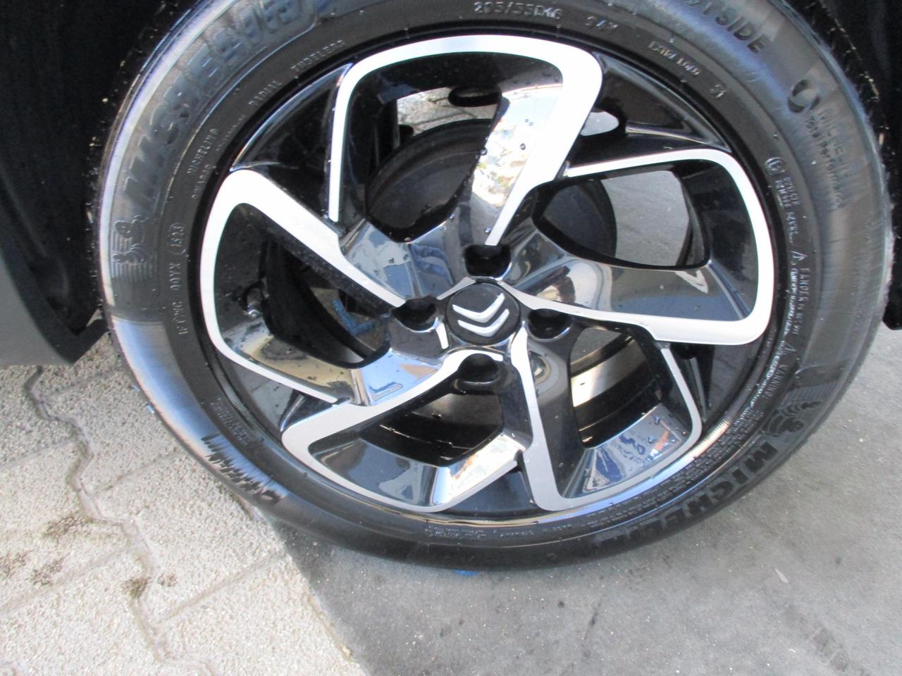 CITROEN C3 1.2 puretech C-Series 83cv