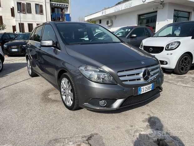 Mercedes benz b 180 cdi executice automatica