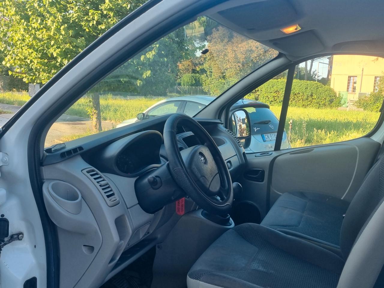 Opel Vivaro 27 2.0 CDTI PC-TN Furgone Fap