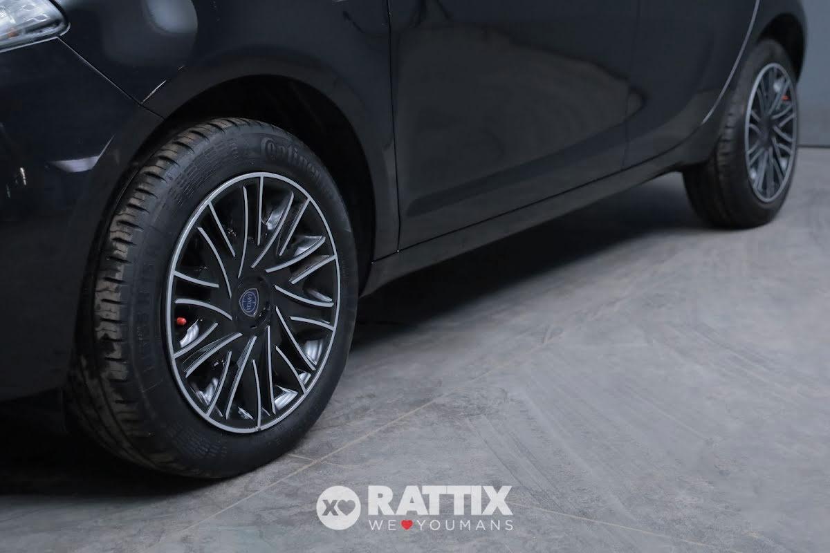 Lancia Ypsilon 1.0 Firefly Hybrid 70CV Gold