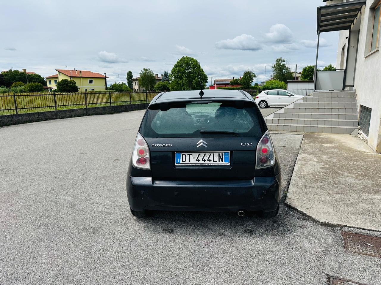 Citroen C2 1.4 benzina vti 2008 215.000km neo patentati