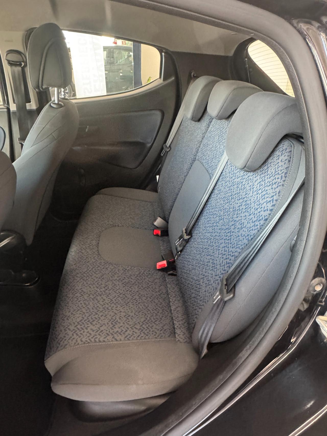 LANCIA YPSILON FULL OPTIONAL