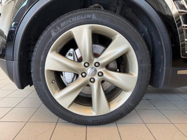 INFINITI QX70 3.0 diesel V6 AT GT Premium //TETTO//360/PELLE//21