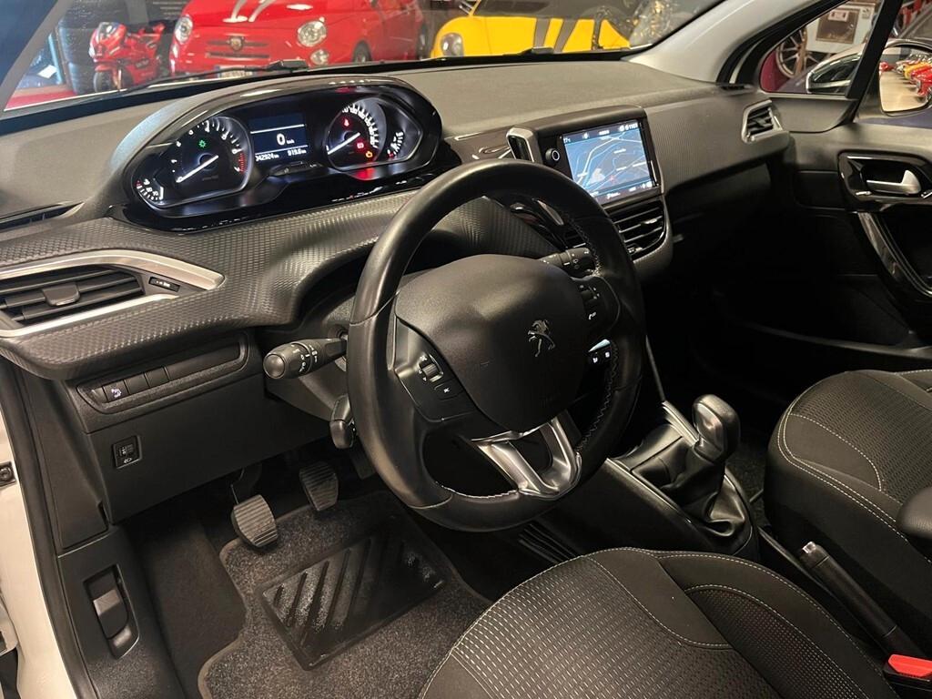 Peugeot 208 PureTech Allure neopatentati