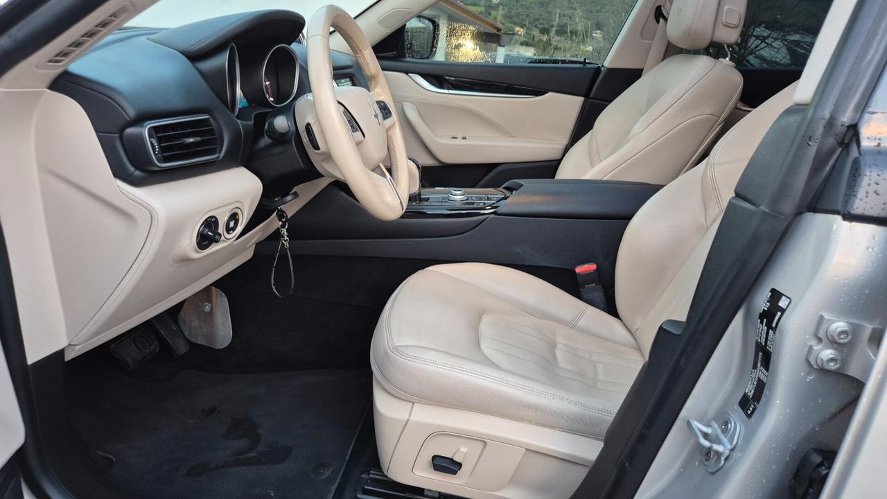Maserati Levante V6 Diesel 275 CV AWD