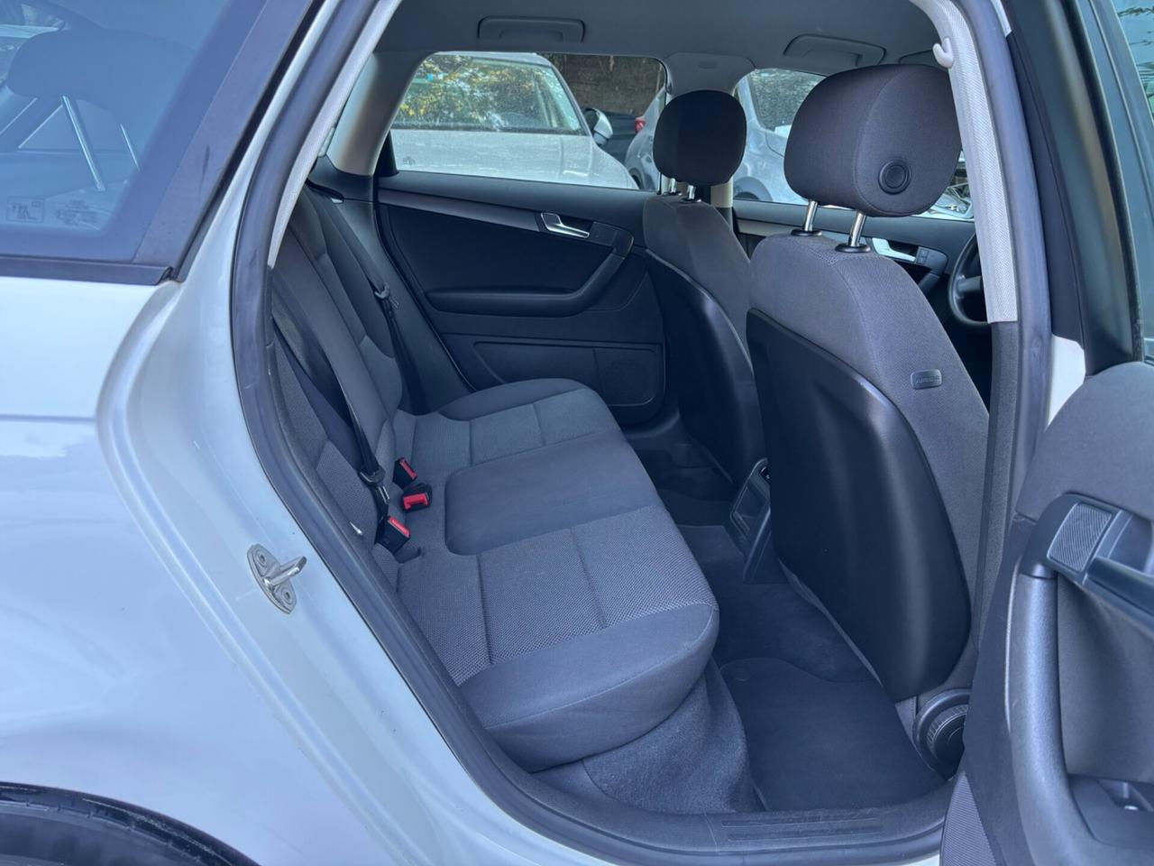 Audi A3 SPB 1.6 TDI 105 CV OK NEOPATENTATI