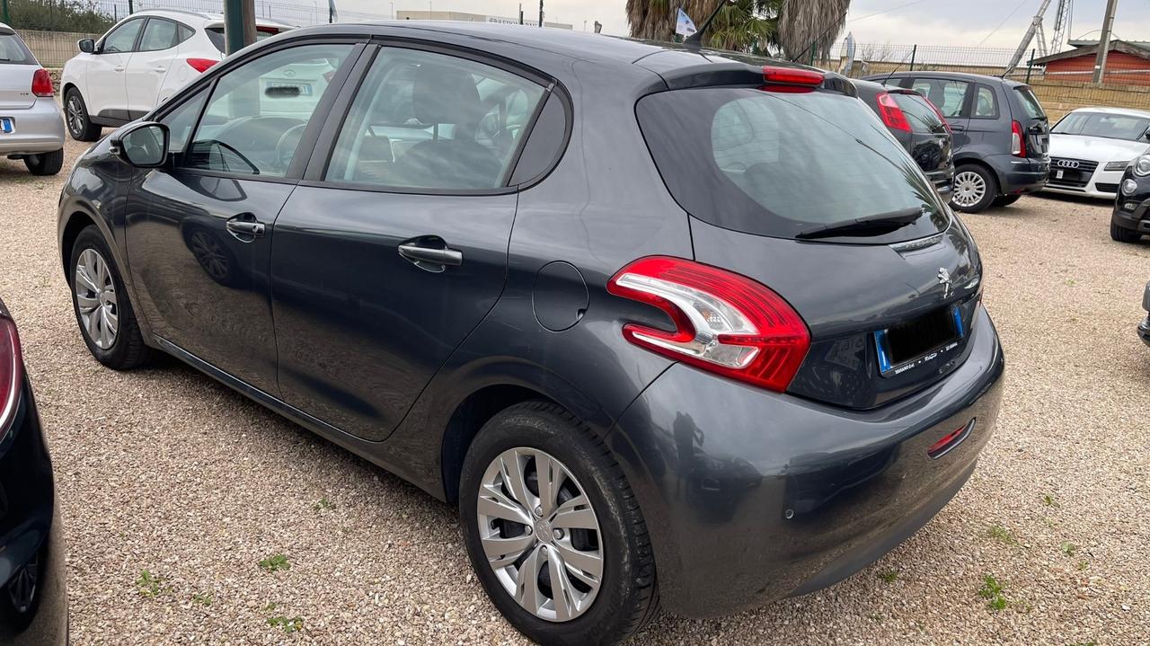 Peugeot 208 PureTech 82 5 porte Access