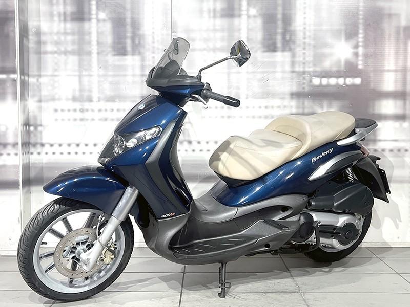Piaggio Beverly 400