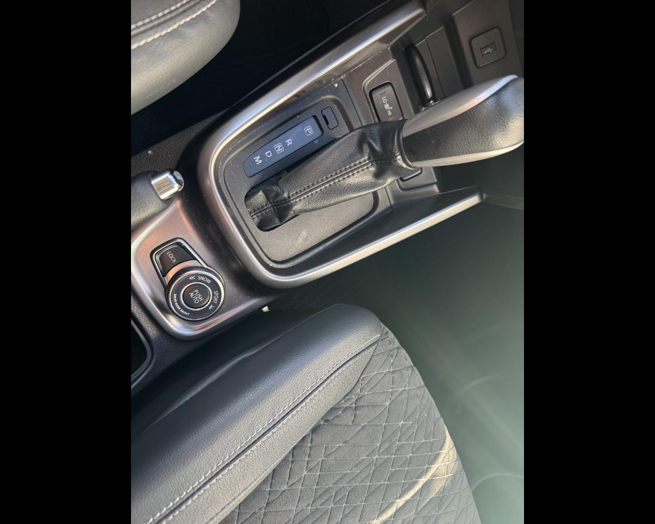 SUZUKI Vitara (2015) - Vitara 1.4 Hybrid A/T 4WD AllGrip Starview